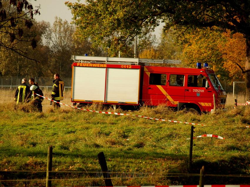 Kleinflugzeug abgestuerzt Sankt Augustin Meindorf P069.JPG